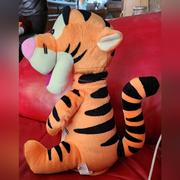 Disney 1999 Mattel Winnie The Pooh Talking Tigger Bounce Me 10" BENIFITS CHARITY - Picture 4 of 8